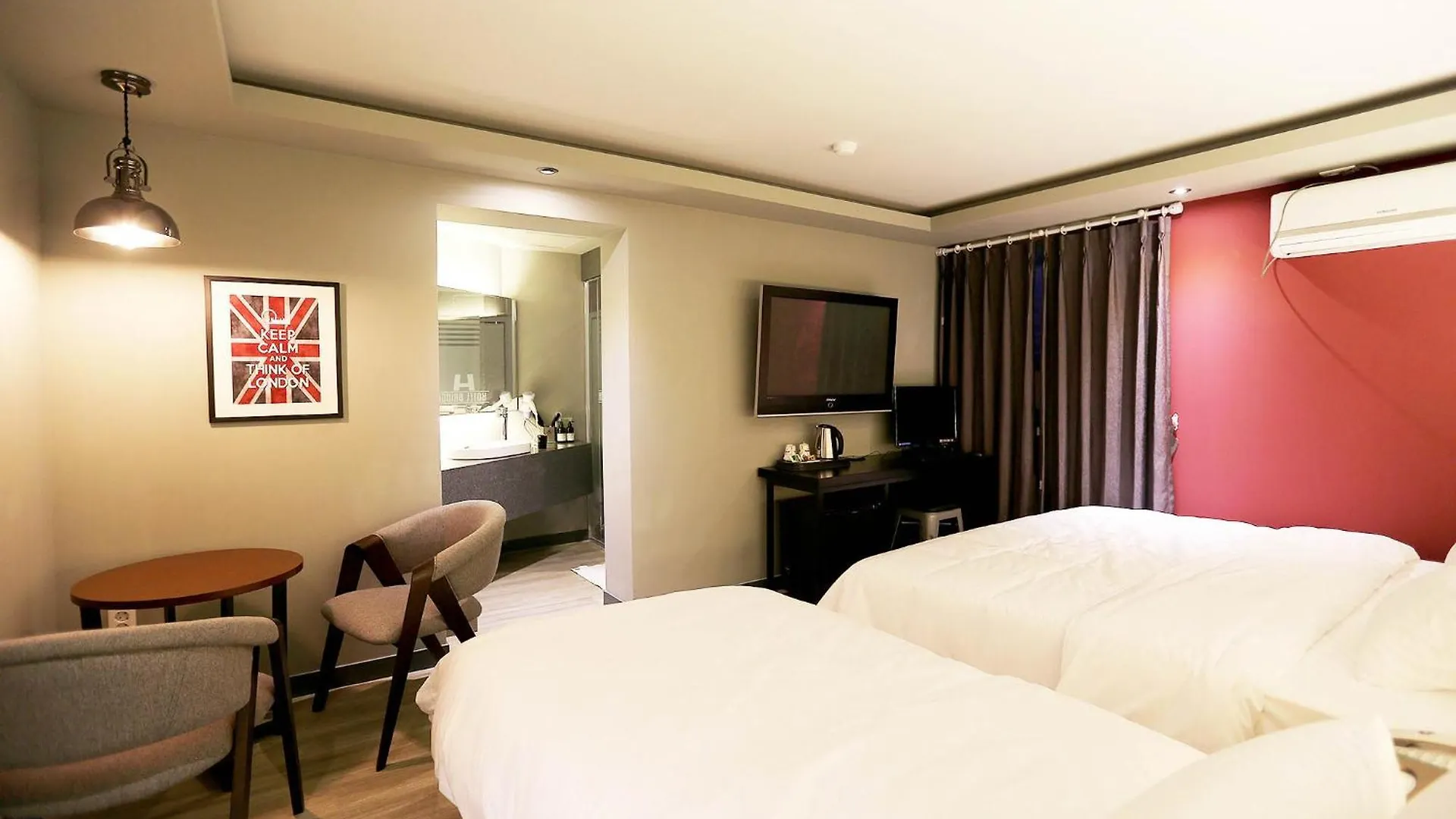 Hotel Bridge Busan 0*,