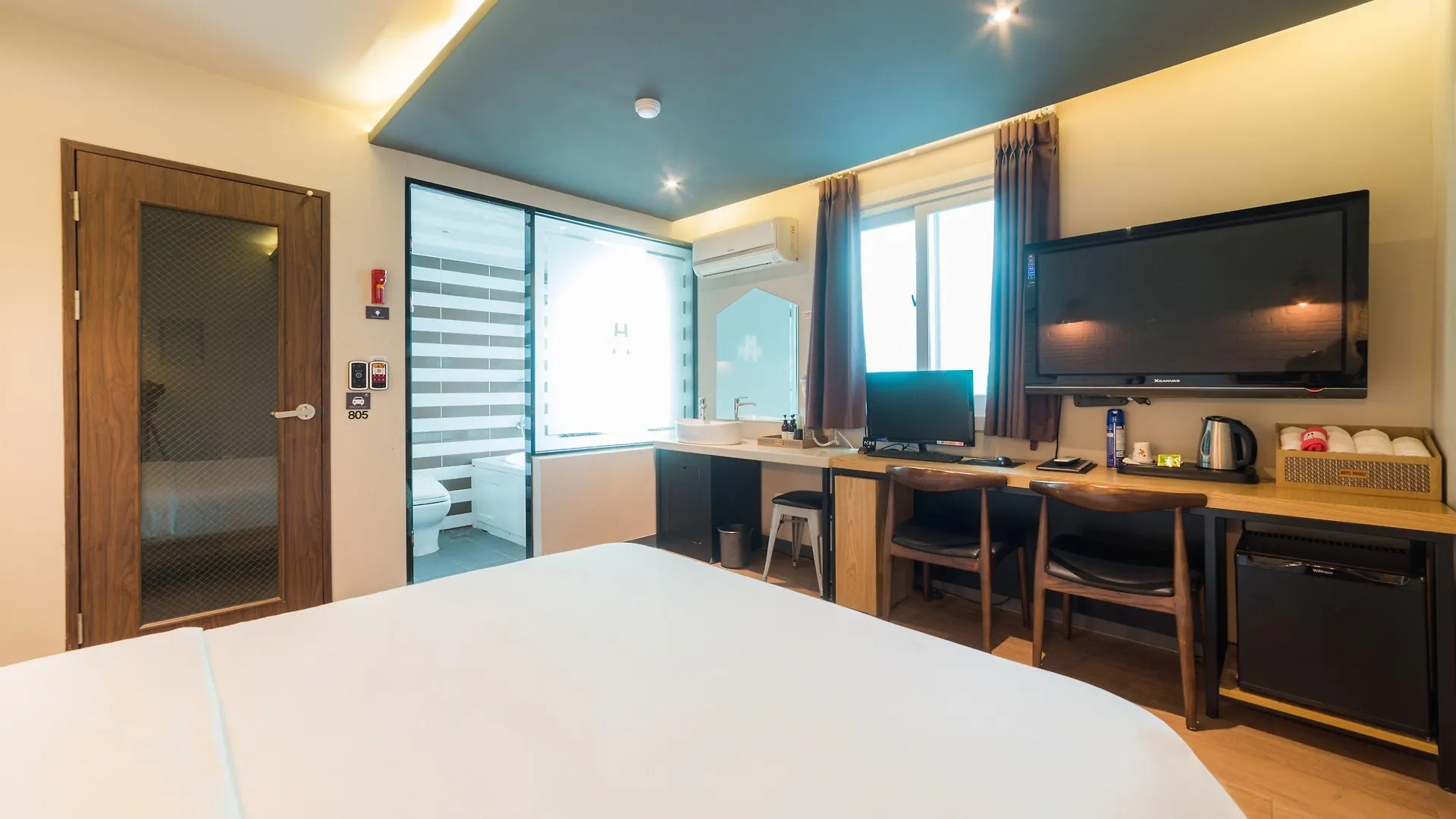 מוטל בוסאן Hotel Bridge