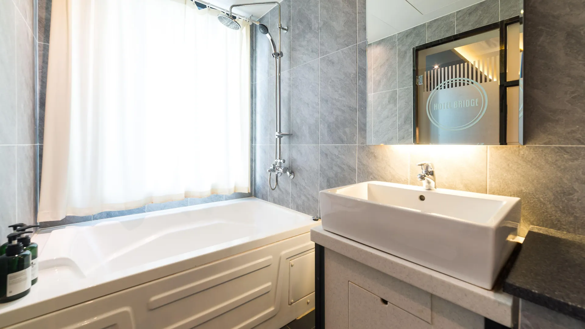 Motel Hotel Bridge Busan Coreia do Sul